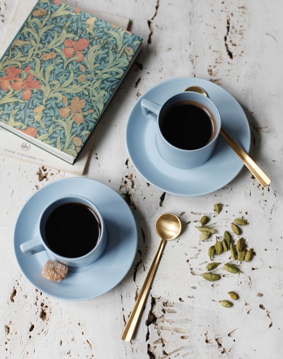 pasteller kinfolk kaffe kopp