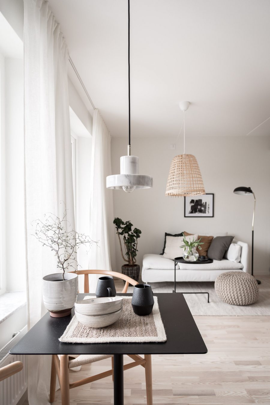 Homestyling Göteborg , Ebbe Lieberathsgata, Tom Dixon lampa, Y-stol, korglampa, Studio In